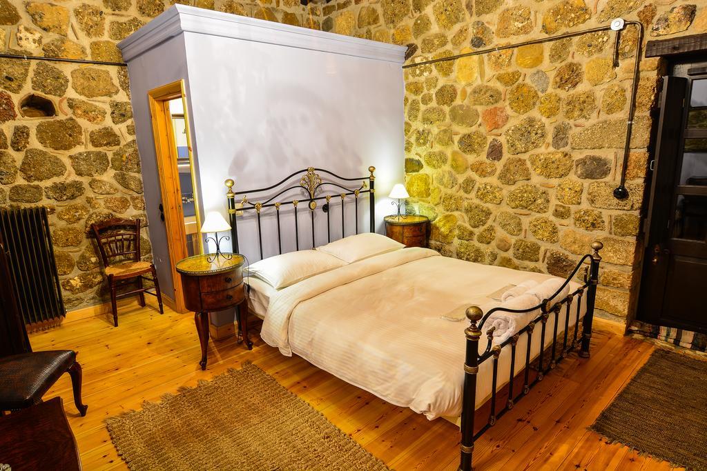 Varnevo Guesthouse Ano Trikala Buitenkant foto